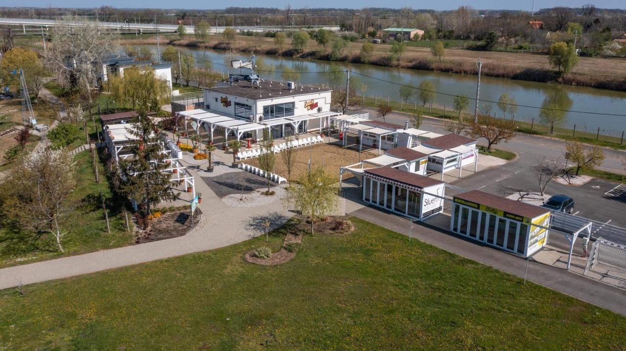 Hódmezővásárhely Sun City Vizisport Paradicsom מראה חיצוני תמונה